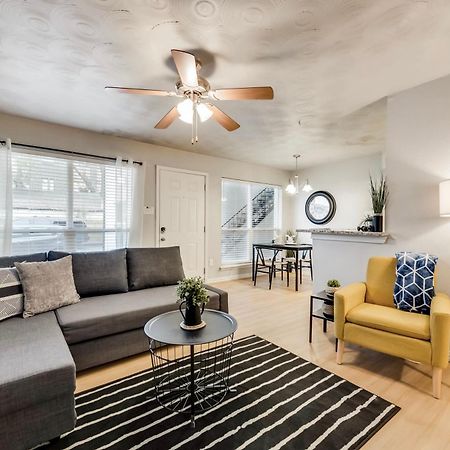 Insta-Worthy Flat And Arboretum Tickets Included Dallas Luaran gambar