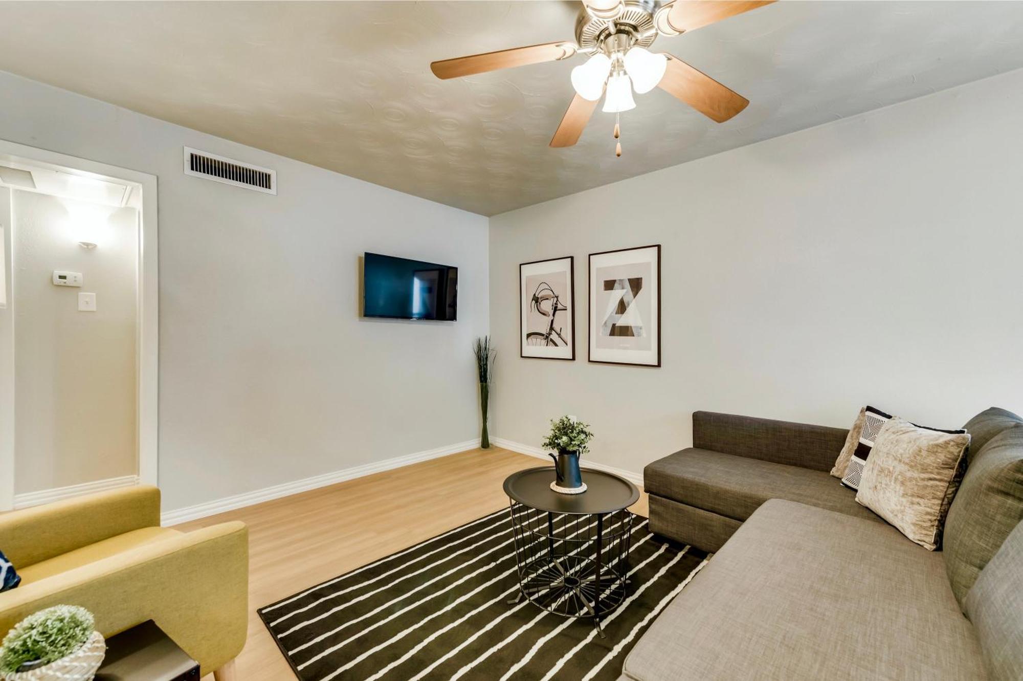 Insta-Worthy Flat And Arboretum Tickets Included Dallas Luaran gambar